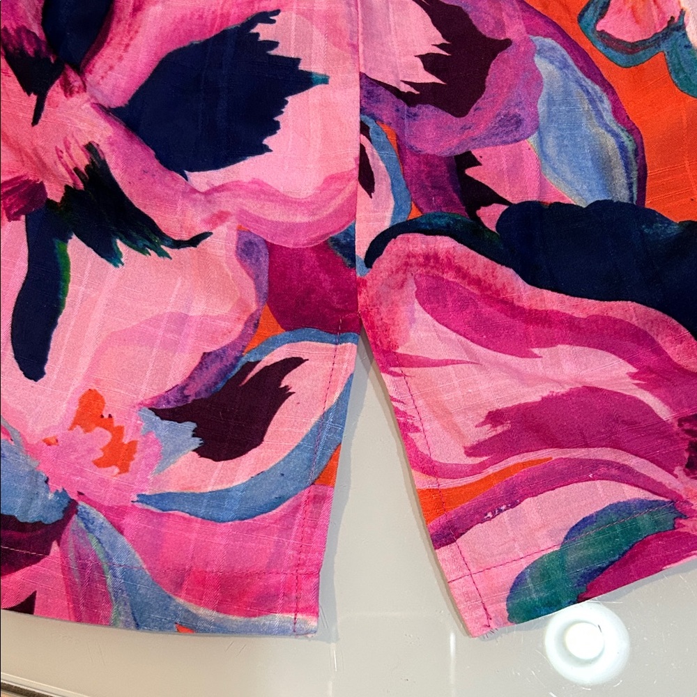 NWT Gorgeous colors Vibrant Floral top Johnny Was - Picture 12 of 13